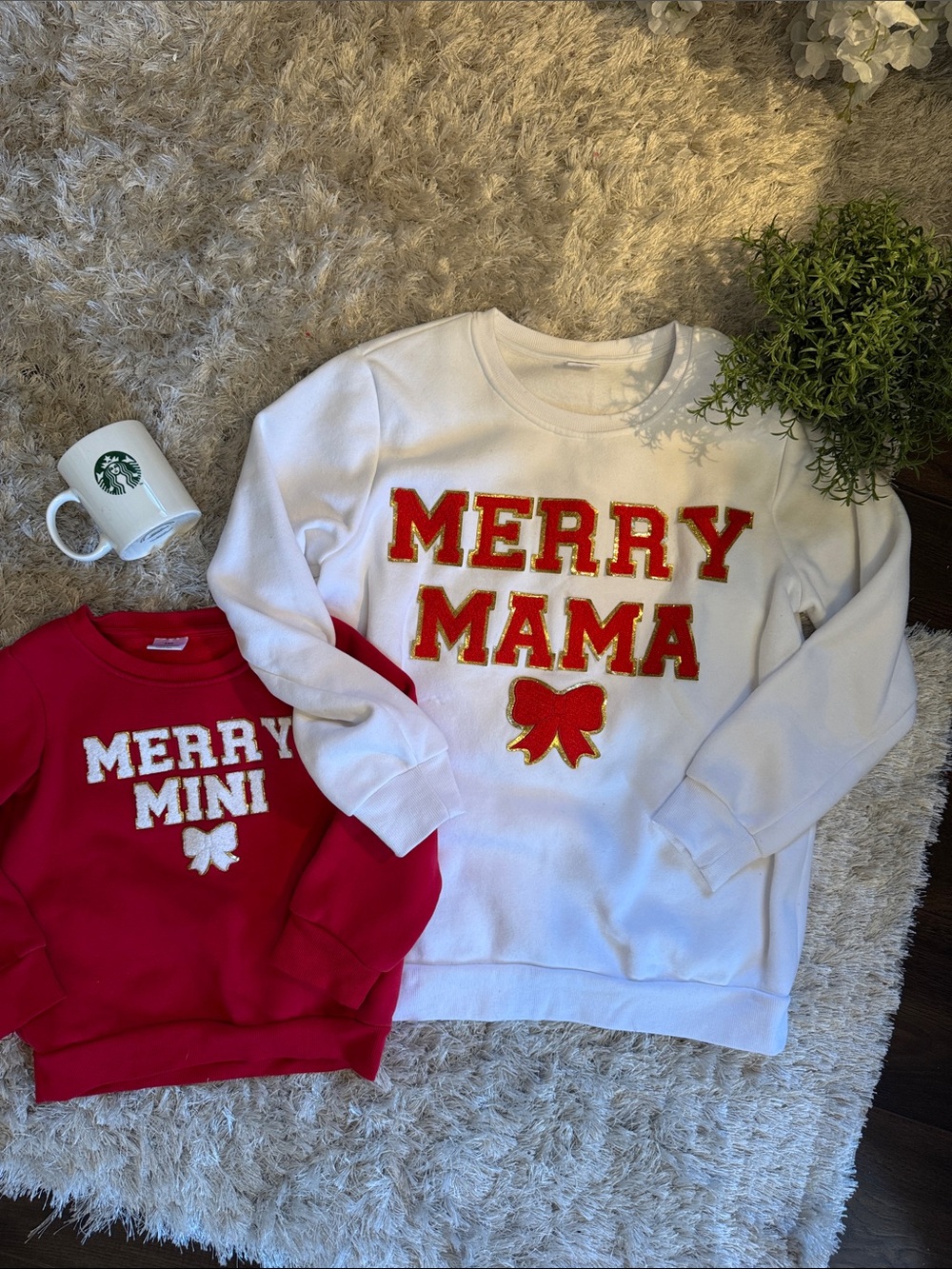 EUC Mama and Mini Merry X-Mas Mama White Red Holiday Sweatshirt M